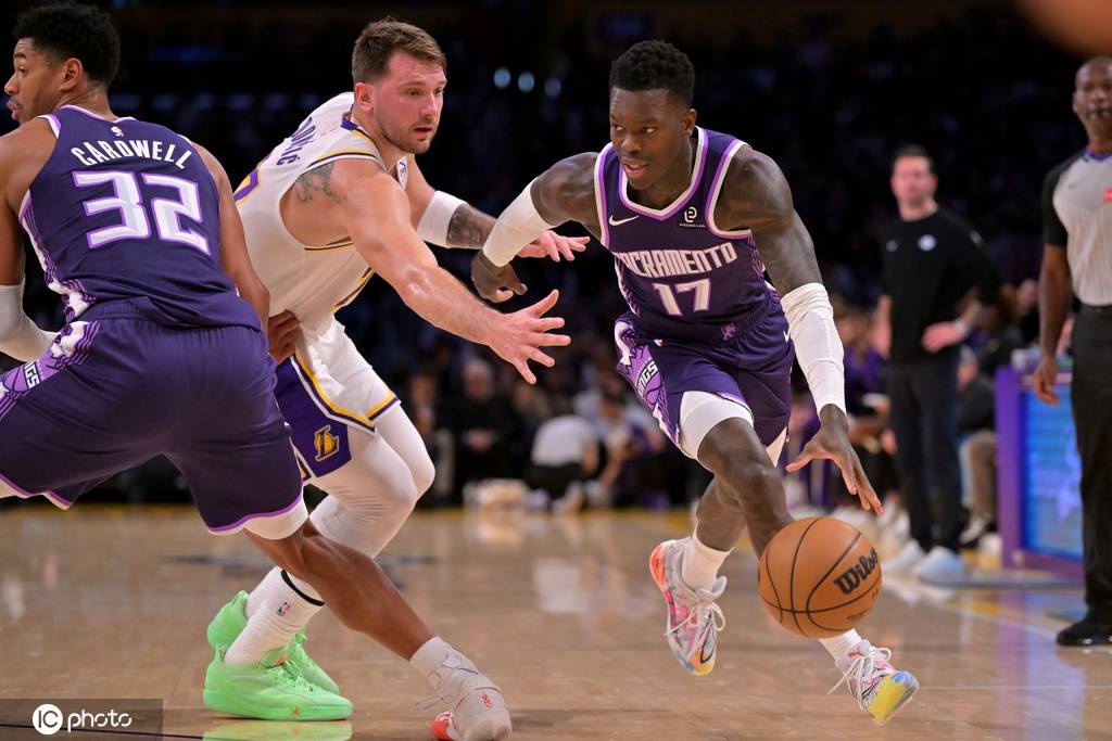 篮球赛场上一对一对峙,竞技激烈到极点算犯规吗